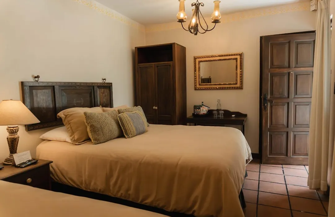 Los Pasos Boutique Hotel & Spa-1