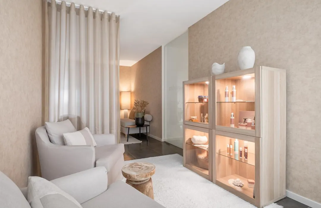 Eurostars Oasis Plaza-1