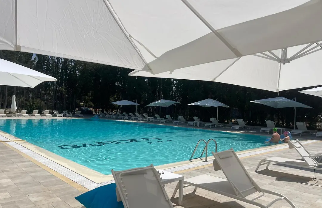 Garden Hotel-1