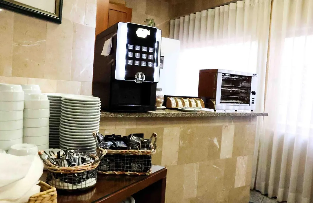 Hotel Arangues-1