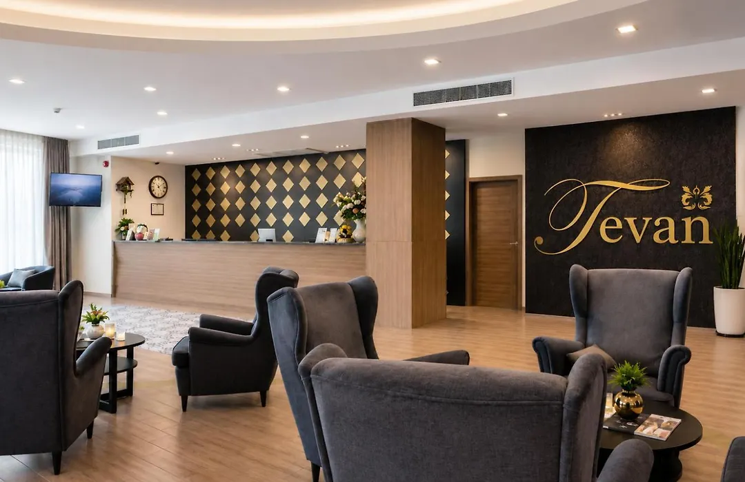 Tevan Jomtien Pattaya-1