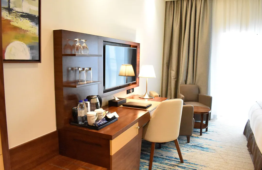 Golden Tulip Media Hotel-1