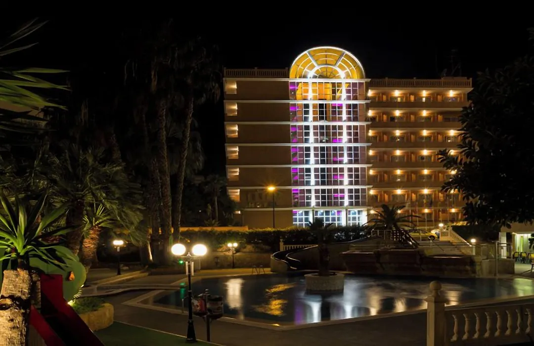 Hotel Tropic-1