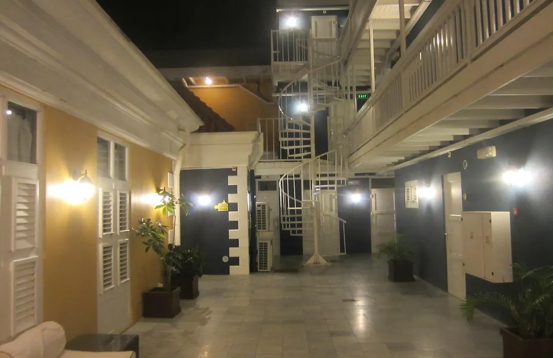 Academy Hotel Curacao-1