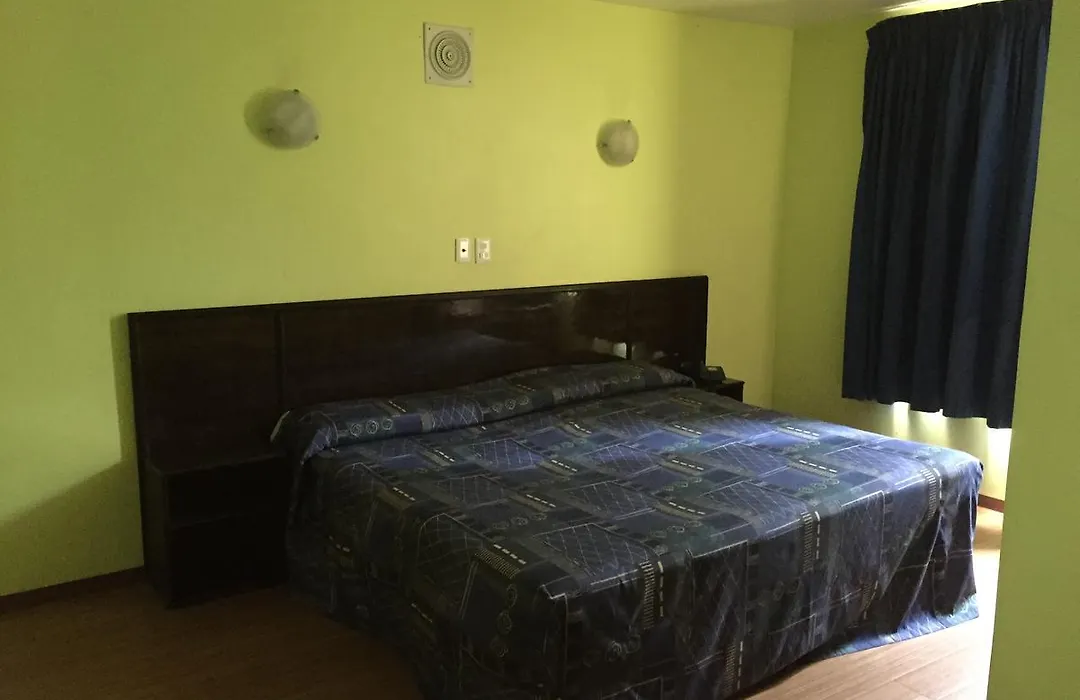Hotel Oxford-1
