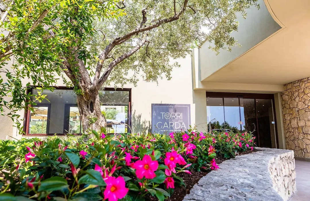Le Torri Del Garda Familyspa Resort-1