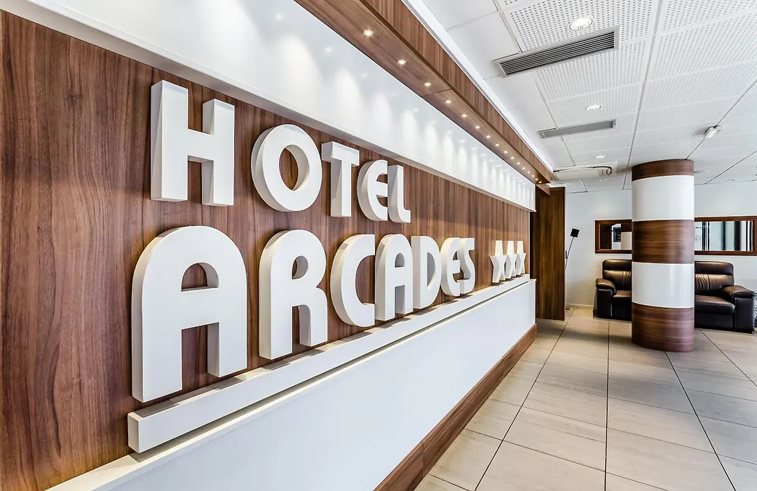 Hotel Arcades-1