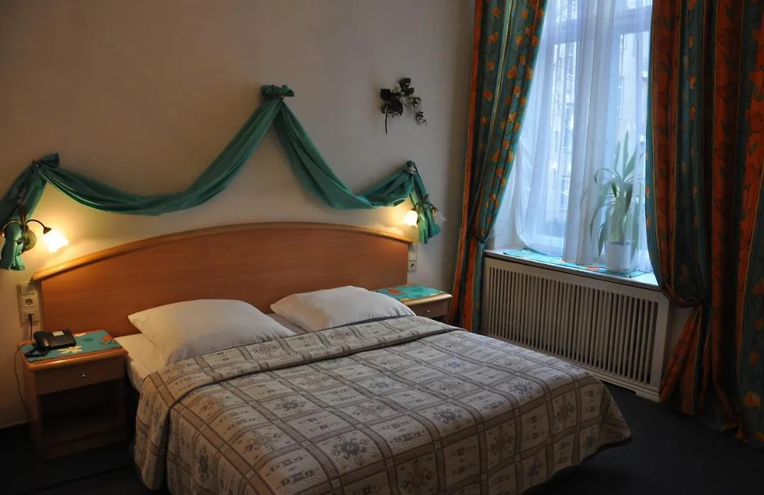 Hotel Pension Savoy Am Kurfuerstendamm-1