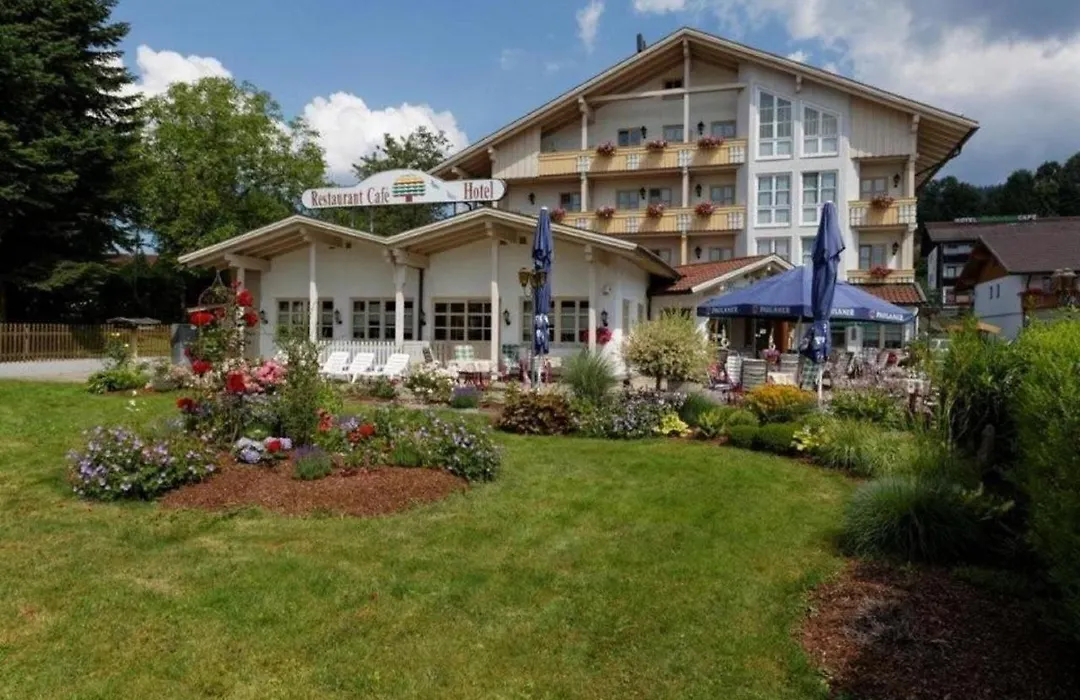 Hotel Kurpark-1