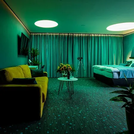 Rooftop Planet Prague Hotel-3
