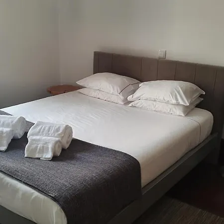 Rosa Biscoito Suites-2