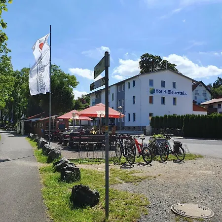 Garni Hotel Biebertal am Milseburgradweg-3