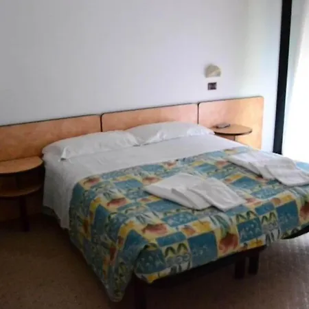 Hotel Mirella-3