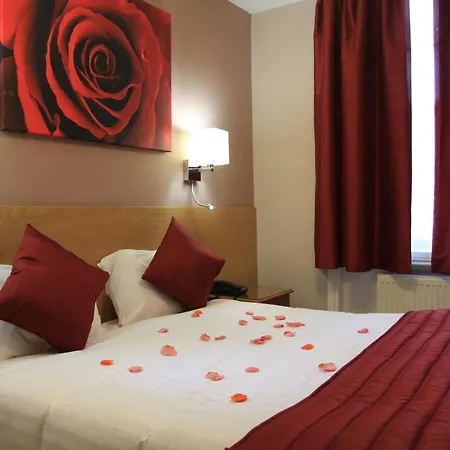 Sheriff Hotel-3