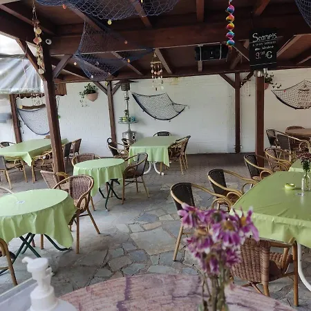 Taverna Hotel Roemerkrug-2
