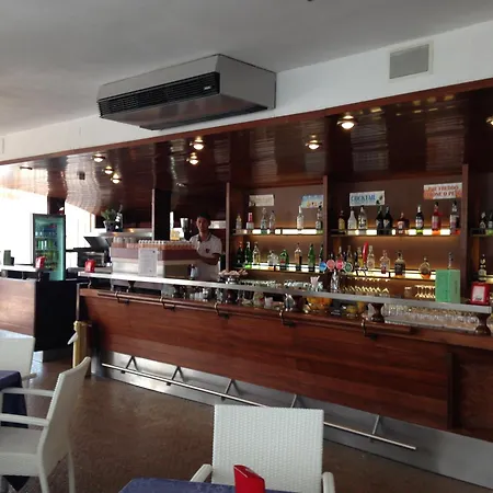 Hotel Heron-3