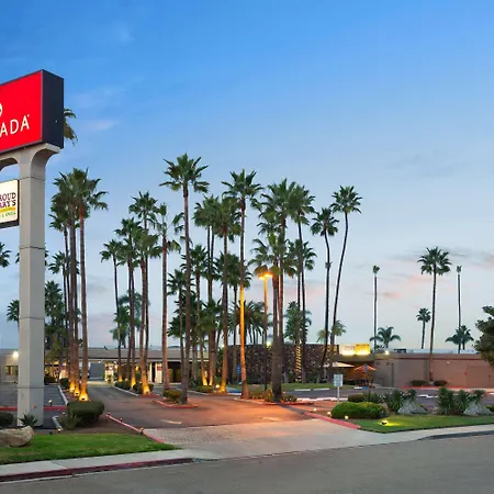 Ramada By Wyndham San Diego North Hotel & Conference Center-3