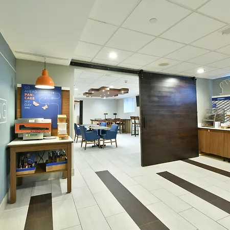 Country Inn & Suites By Radisson, Staten Island-3