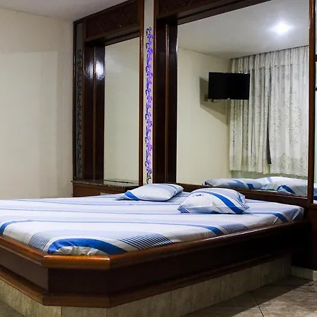 Station Hotel (Adults Only)-3