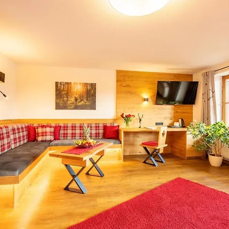 Familien- Und Wellnesshotel "Viktoria"-3