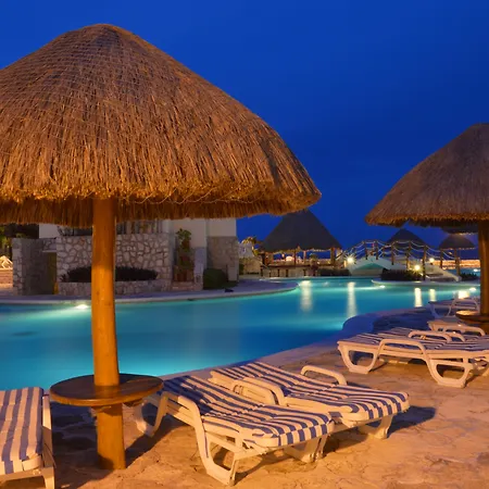 Grand Park Royal Cancun (Adults Only)-2