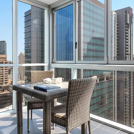 Oaks Brisbane Festival Suites-3
