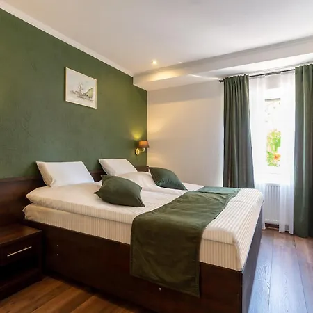 Jupa'S Hotel-2
