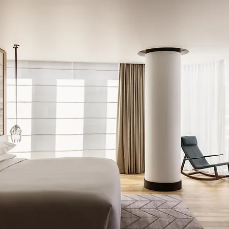 Capella Sydney-2