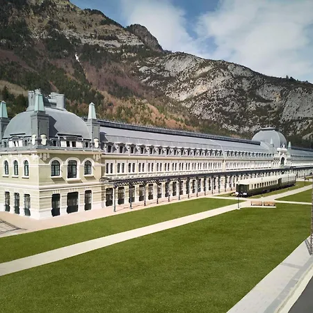 Canfranc Estacion, A Royal Hideaway Hotel - Gran Lujo-2