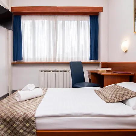 Hotel Neboder-2