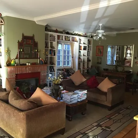 Elaine'S Hollywood Bed & Breakfast-2