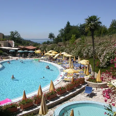 Le Torri Del Garda Familyspa Resort-3