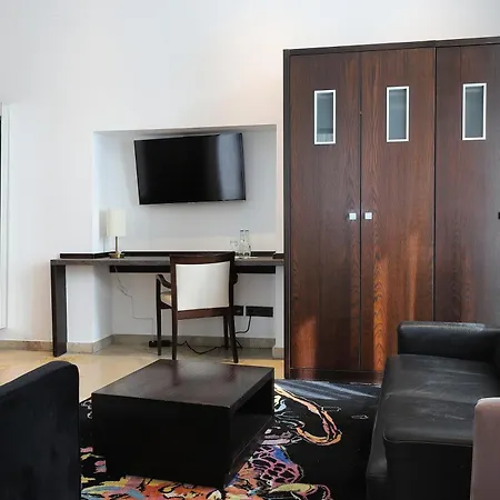 DEVIN Art Hotel-2