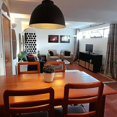 Casa Deixa-O-Resto Guesthouse-3