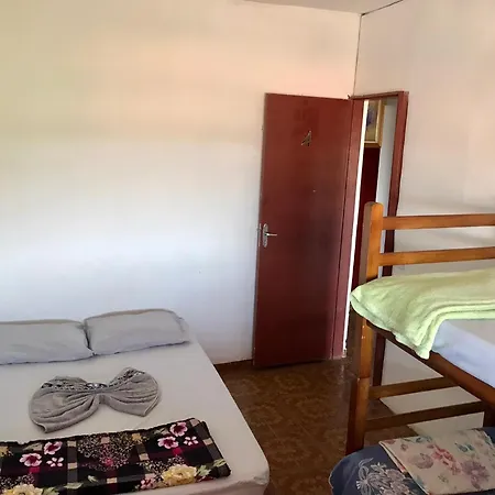 Pousada B&B - na cidade Capivari-SP-2