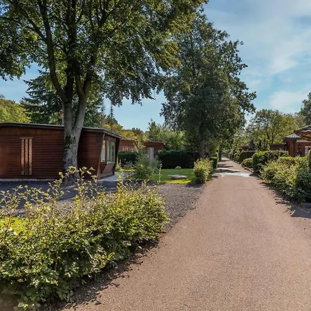 Bungalowpark Het Verscholen Dorp-2