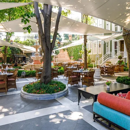 Hagia Sofia Mansions Istanbul, Curio Collection By Hilton-3