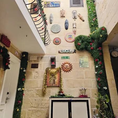 Luciano Valletta Boutique-2