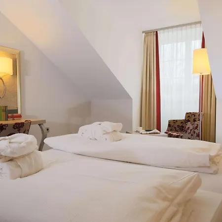 Best Western Premier Bayerischer Hof Miesbach-3