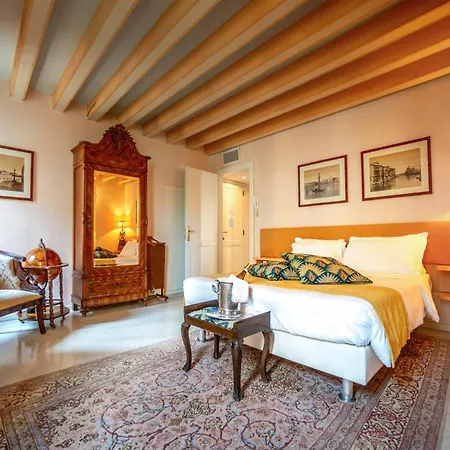 Palazzo San Luca-2