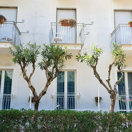 Hotel Aurora-2