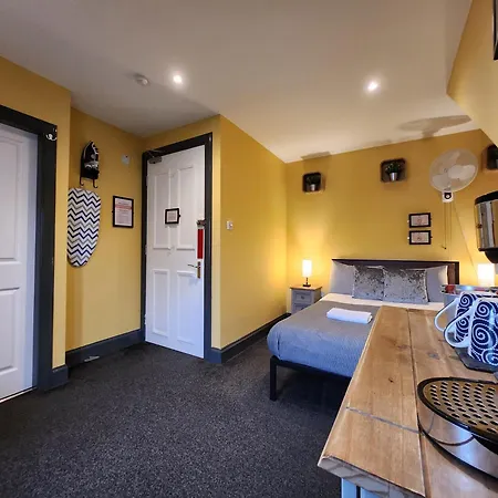 Frederick Douglass - Rooms In The City-2