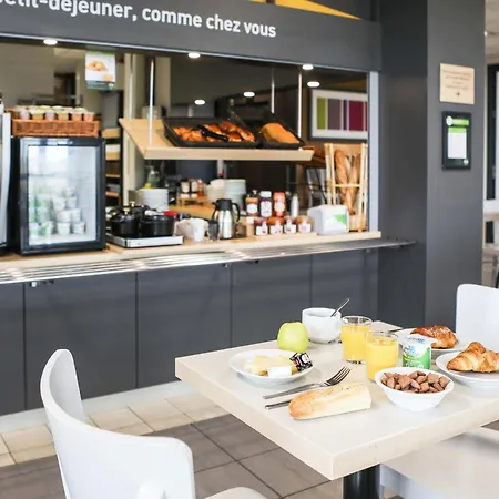 B&B HOTEL Les Herbiers-2