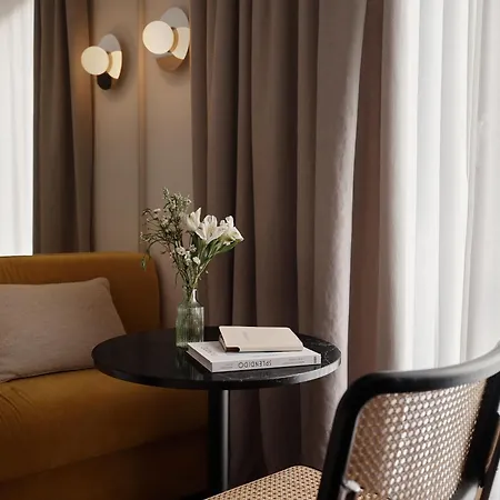 HOtello Schwabing-3