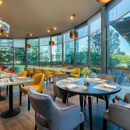 Leonardo Hotel Verona-3