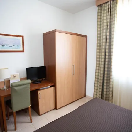 Hermes Hotel-3