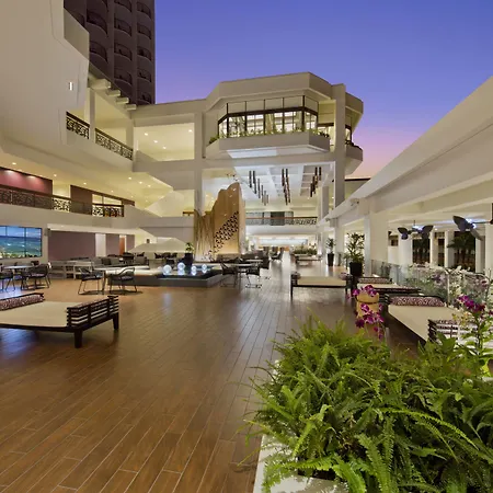 Waikiki Beach Marriott Resort & Spa-2