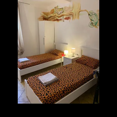 Backpackers House-2
