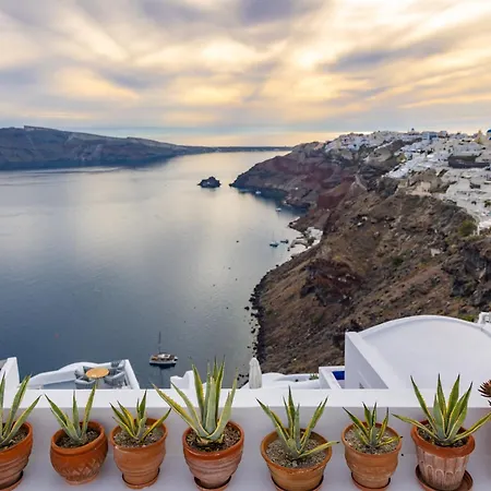 Ikies Santorini-3