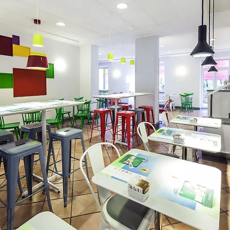 Ibis Styles Napoli Garibaldi-3